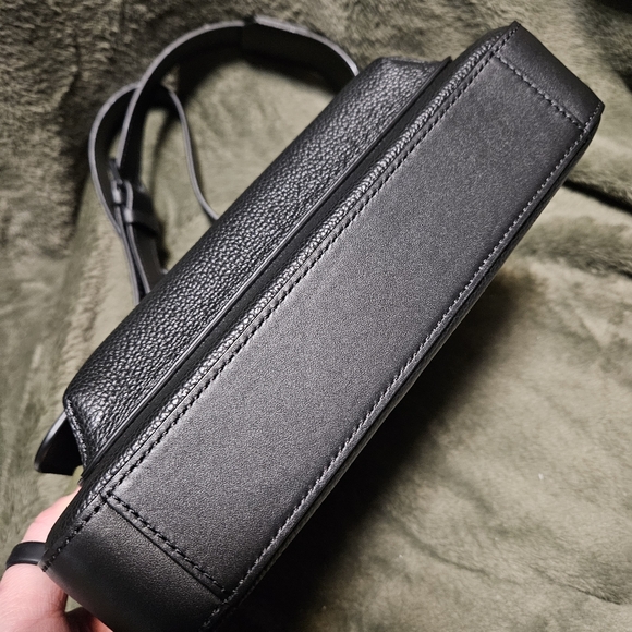 MCM Klassic Messenger - Picture 6 of 11